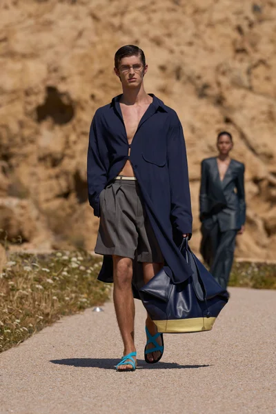 Look 20